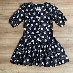 Vintage romper daisy print ruched sleeves button front 100 % Rayon